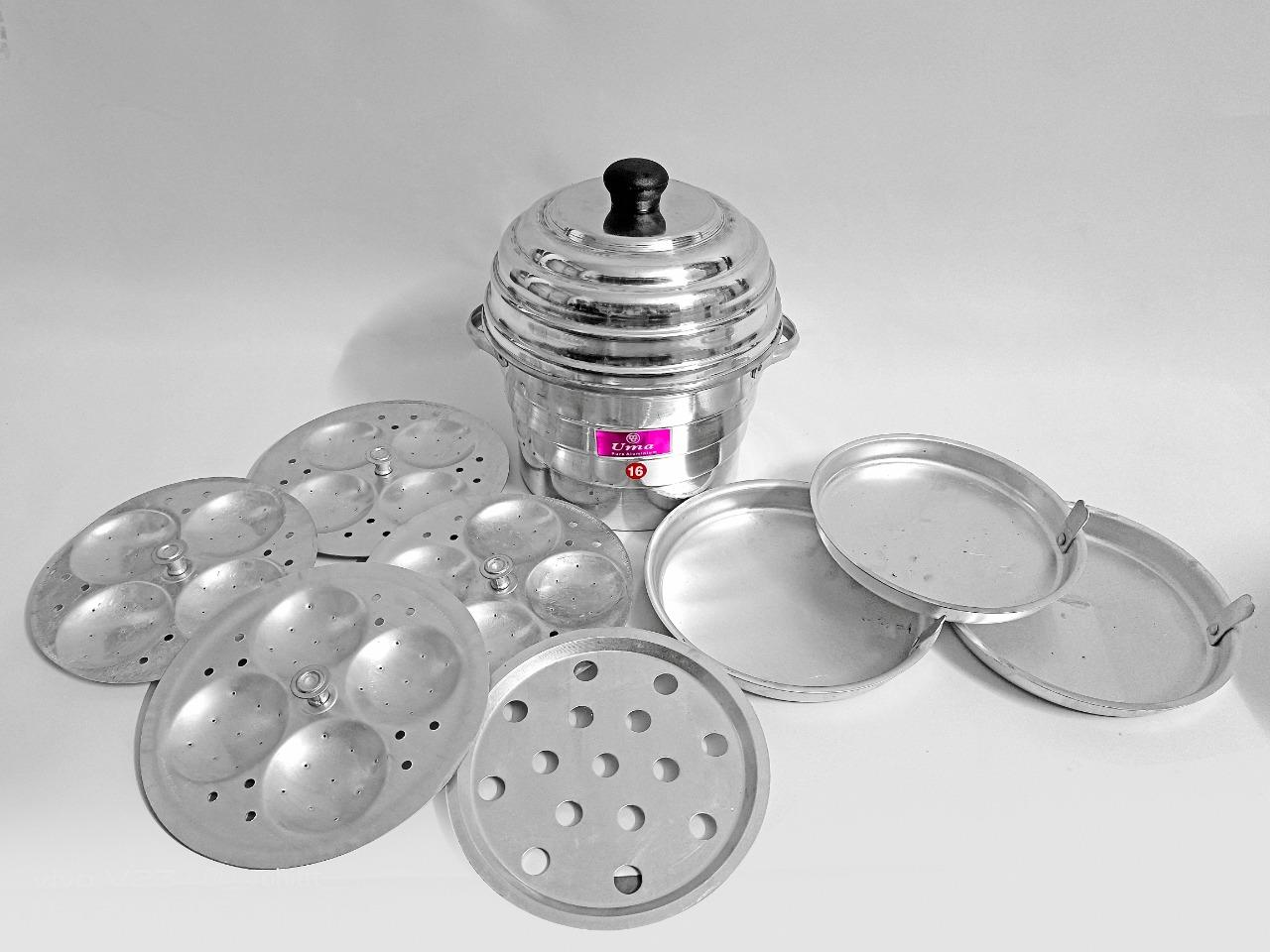 Uma Metal aluminium idli plates and accessories